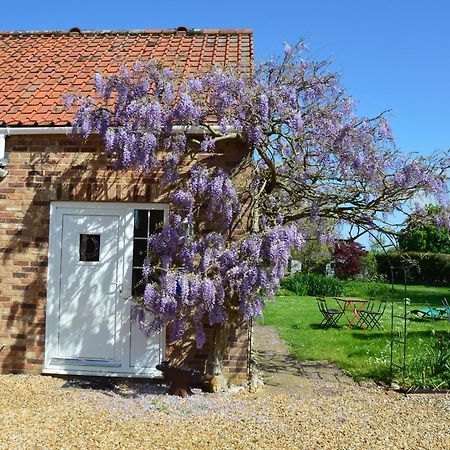Wisteria Cottage Gayton  Екстериор снимка